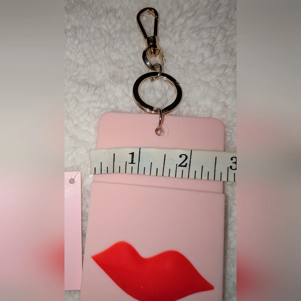 KATE SPADE Pink and Red Lip ID CLIP For Lanyard NWT W Lipstick/Bow Bag Charm - Picture 4 of 8